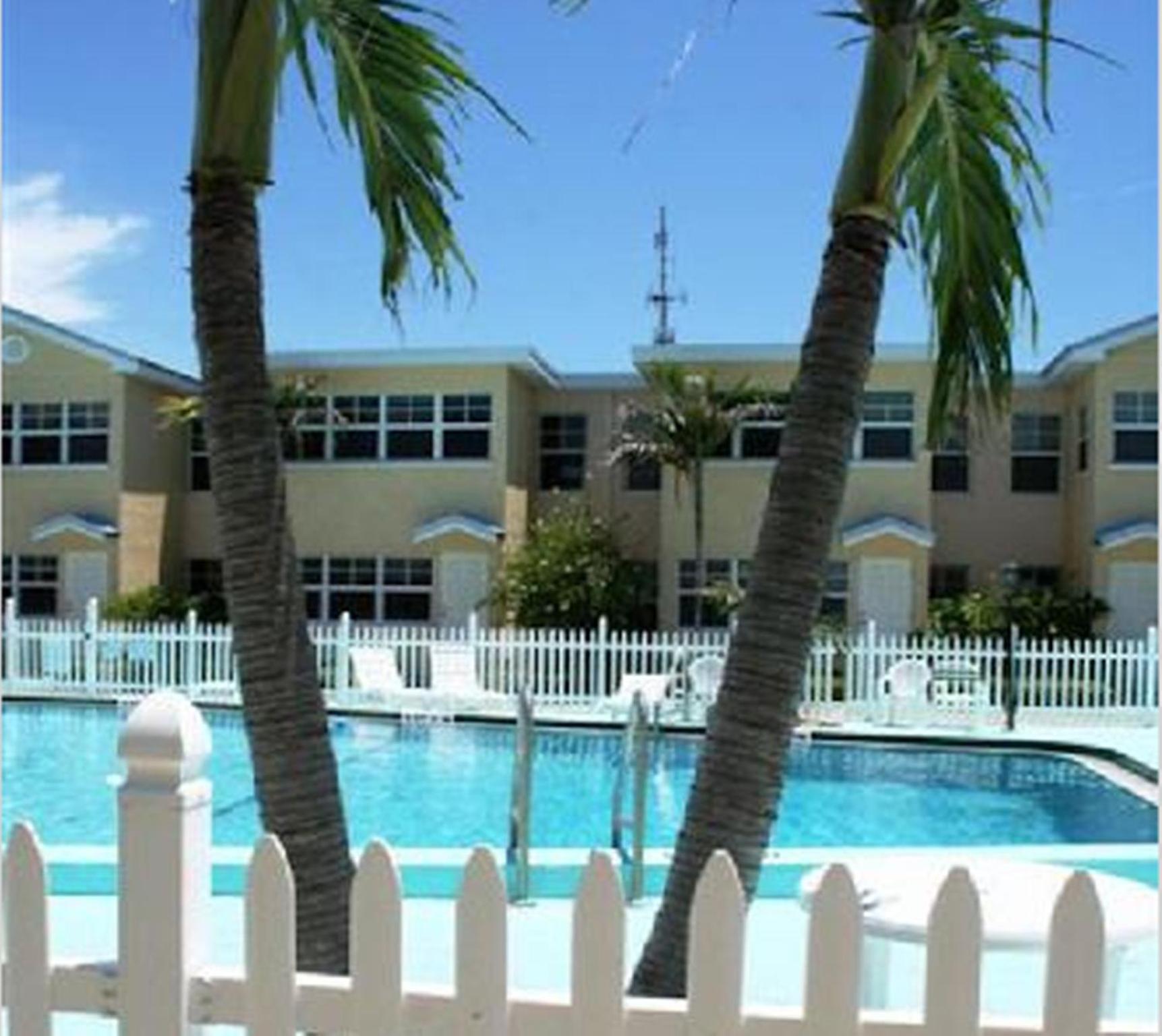Barefoot Beach Resort Clearwater Beach Bagian luar foto