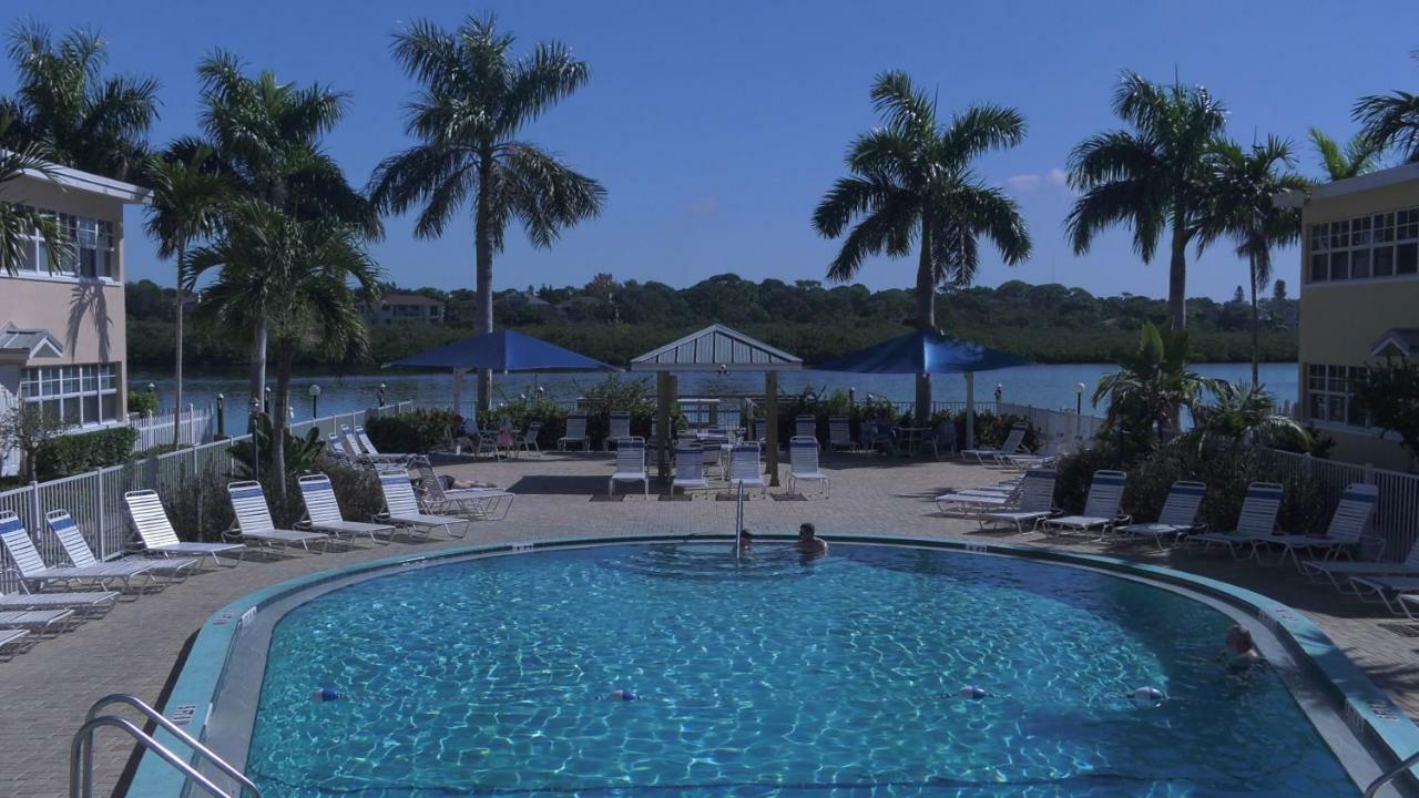 Barefoot Beach Resort Clearwater Beach Bagian luar foto